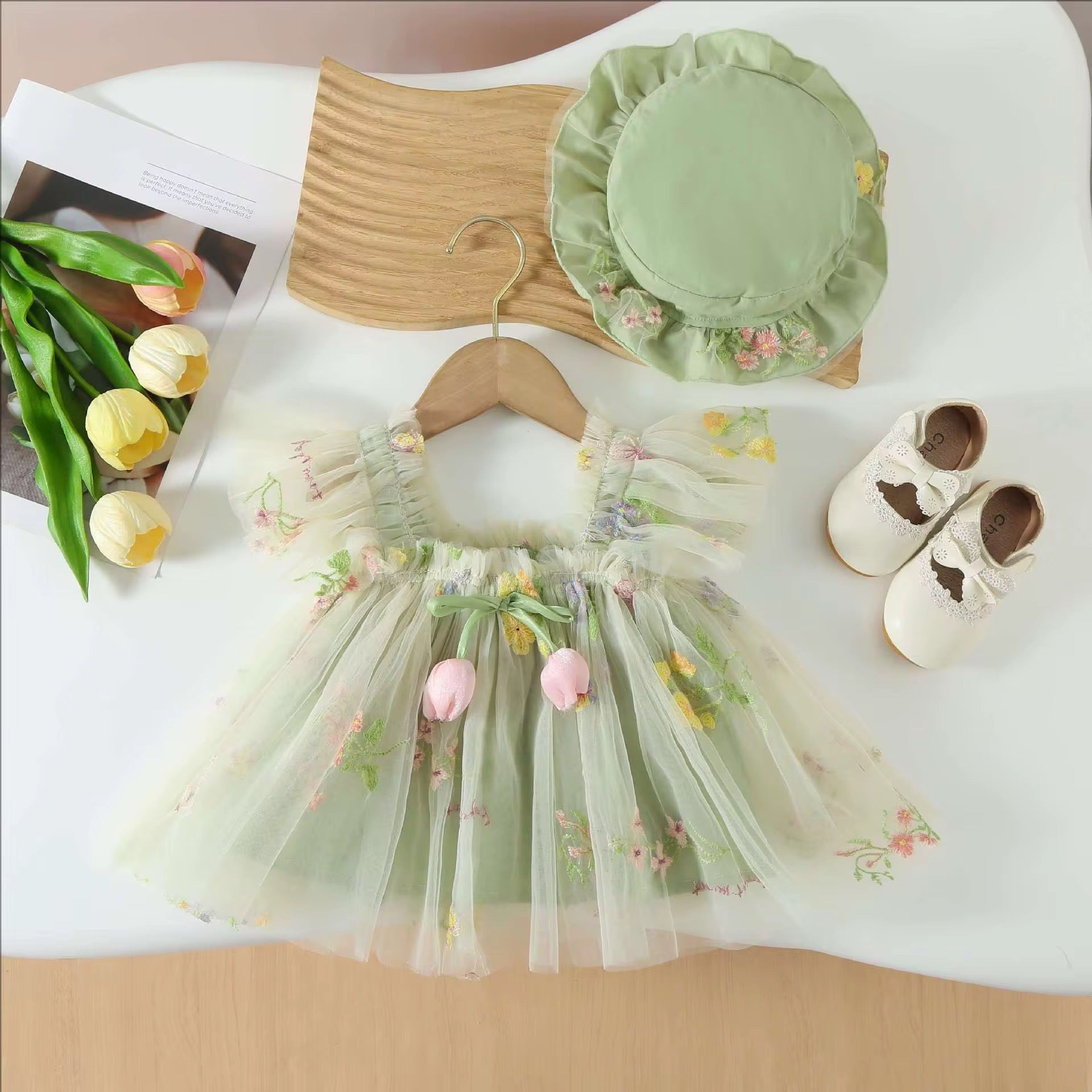 Baby girl mesh tulip dress with hat